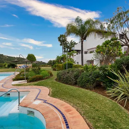 Lomas De La Quinta Modern Luxury Views Apartment Benahavis